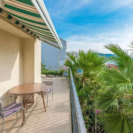 Branko Apartment Trogir