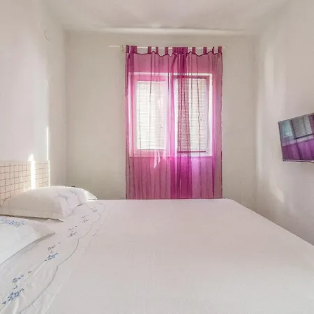 Branko Apartment Trogir