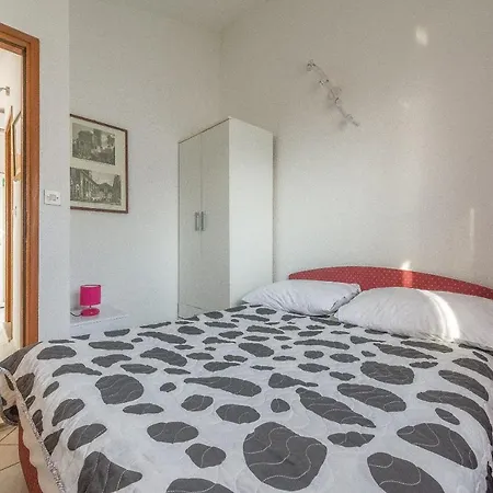 Branko Apartment Trogir